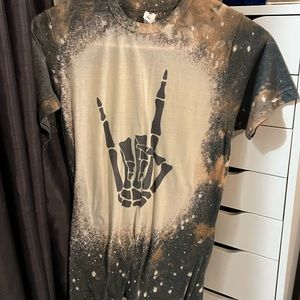 tultex 241 skull hand t-shirt